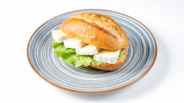 Brötchen mit Cambert
