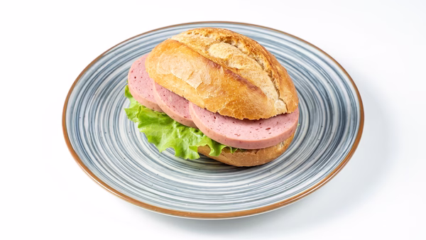 Brötchen mit Wurst