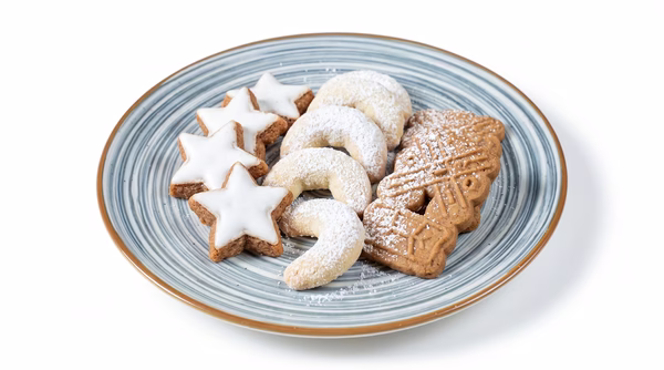 Weihnachtsgebäck: Zimtsterne, Vanillekipferl und Spekulatius